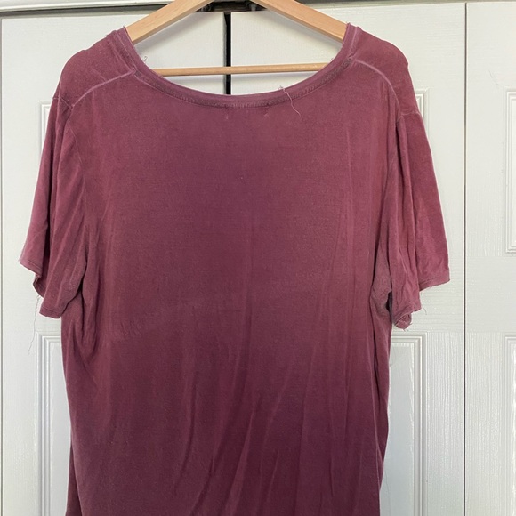 burgundy distressed tee with tie - Picture 2 of 3